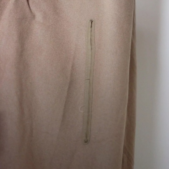 ❌SOLD❌Burberrys' Trenchcoat Lining Size44 - Picture 7 of 8